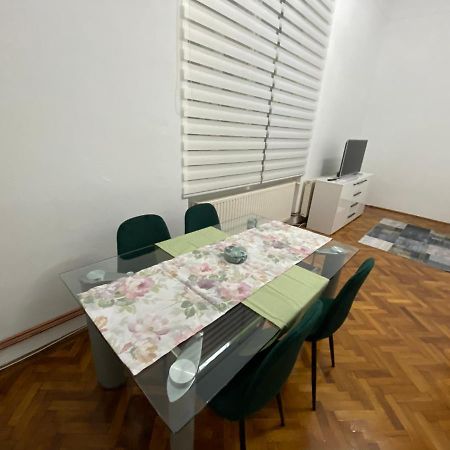Apartament Super Central Cu Parcare Privata Leilighet Arad Eksteriør bilde