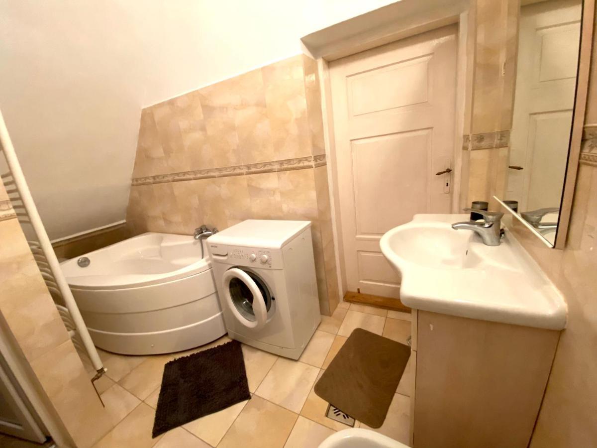 Apartament Super Central Cu Parcare Privata Leilighet Arad Eksteriør bilde